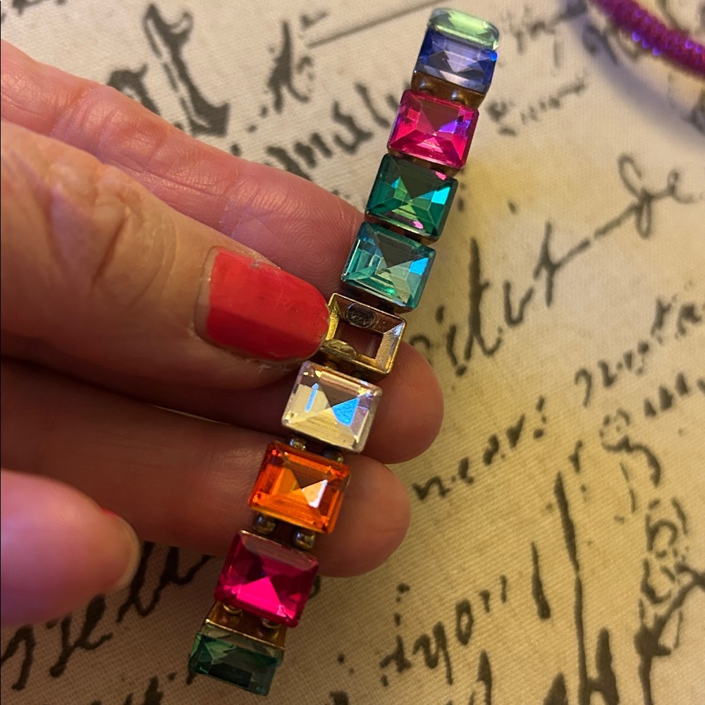 Lot of 13 Pieces of Jewelry 5 Earrings 3 Rings 5 Bracelets Chic Vibrant Boho - Picture 14 of 17